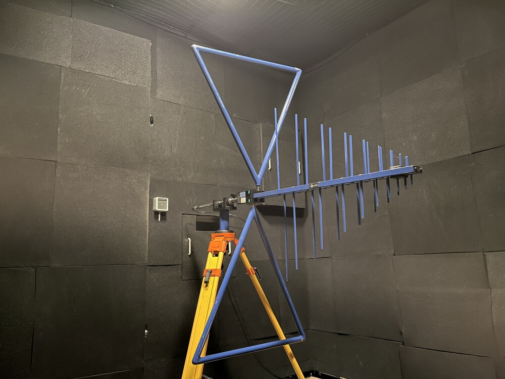 Antenne im Absorberraum